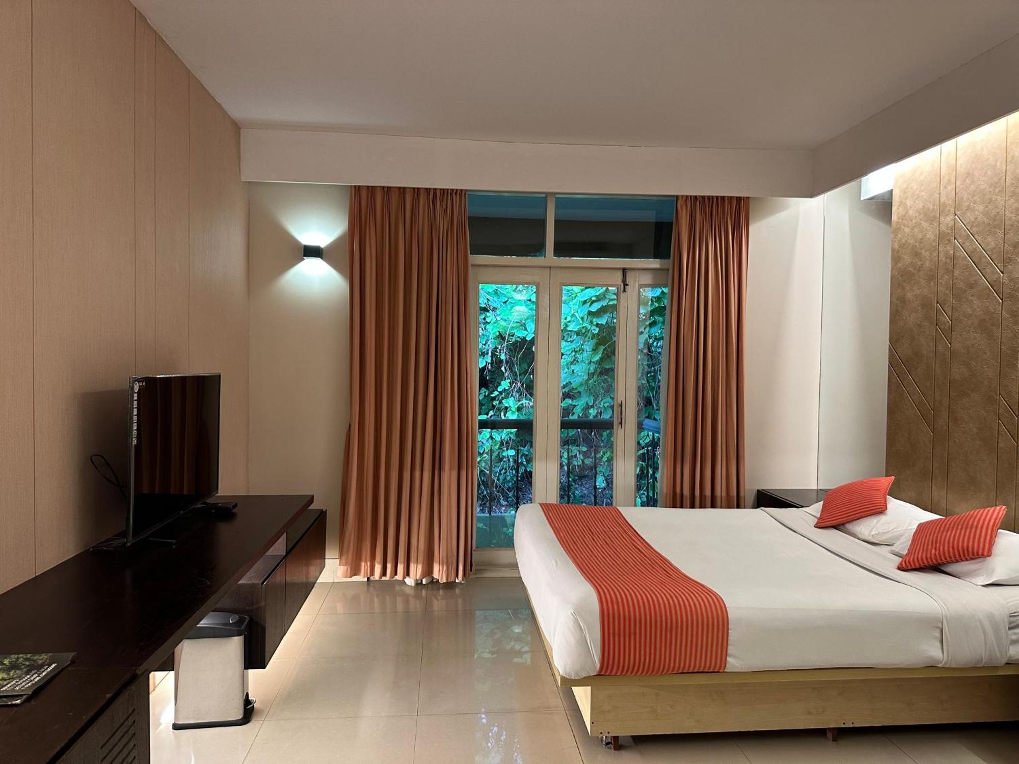 Foy'S Lake Resort Читтагонг Экстерьер фото